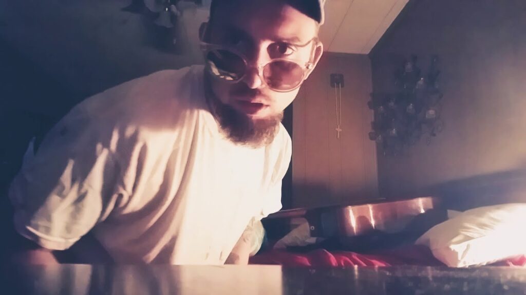 how to play slide guitar with a cigarette lighter. Open G Tuning